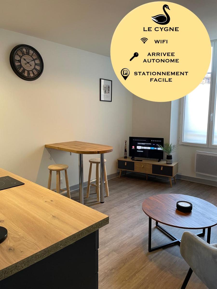 T2 face gare SNCF Appart Hotel le Cygne 1 - Housity