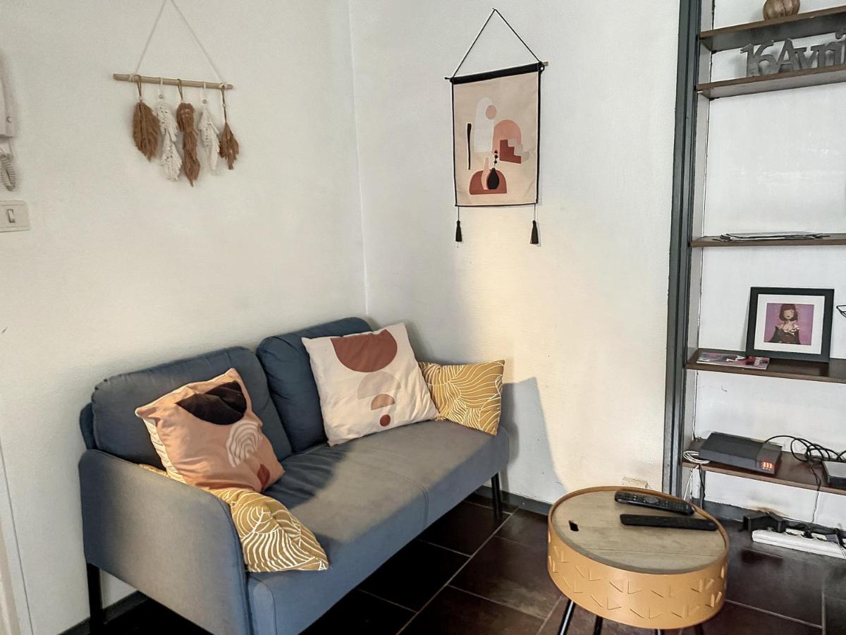 Petit T2 duplex centre Orléans au calme - Housity