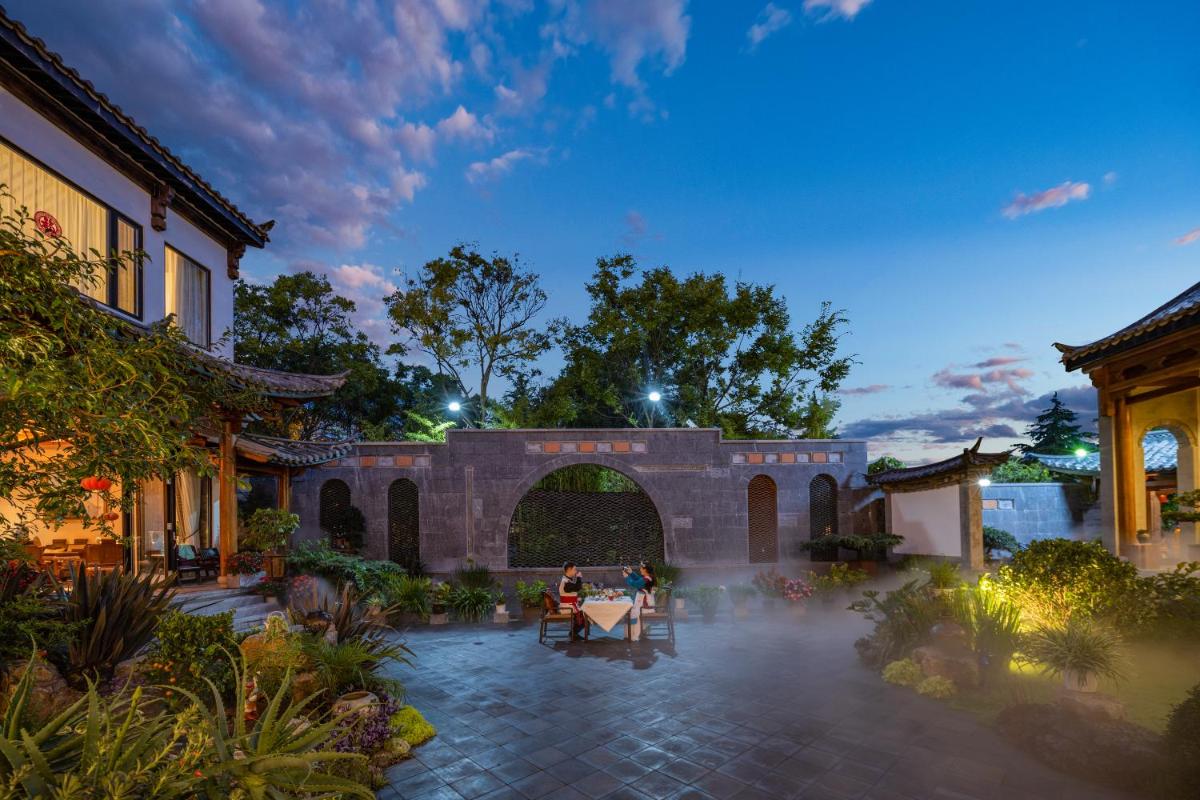 Lijiang Heting Nakhi Boutique Hotel - Lijiang Ancient Town - Housity