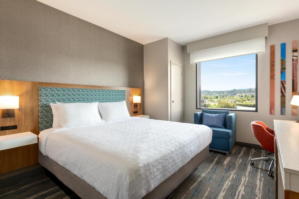 Hampton Inn & Suites San Mateo-San Francisco Airport - Housity