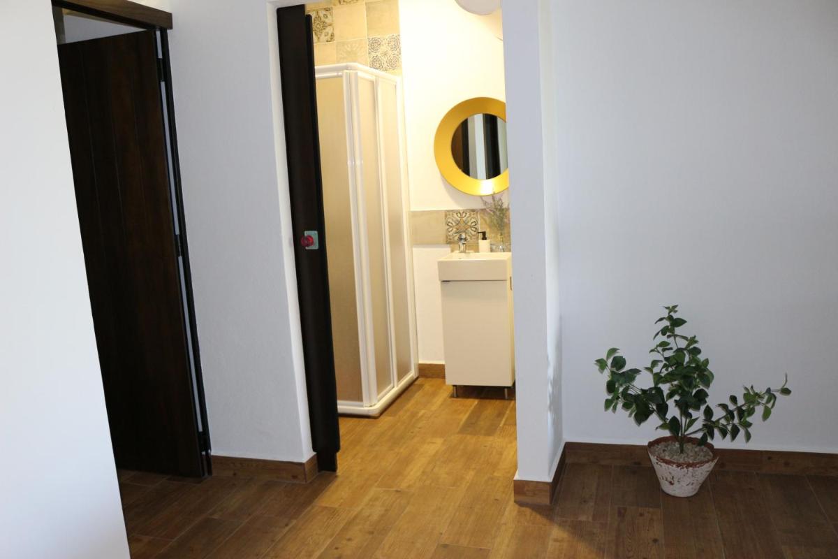 LOS NOGALES - Housity