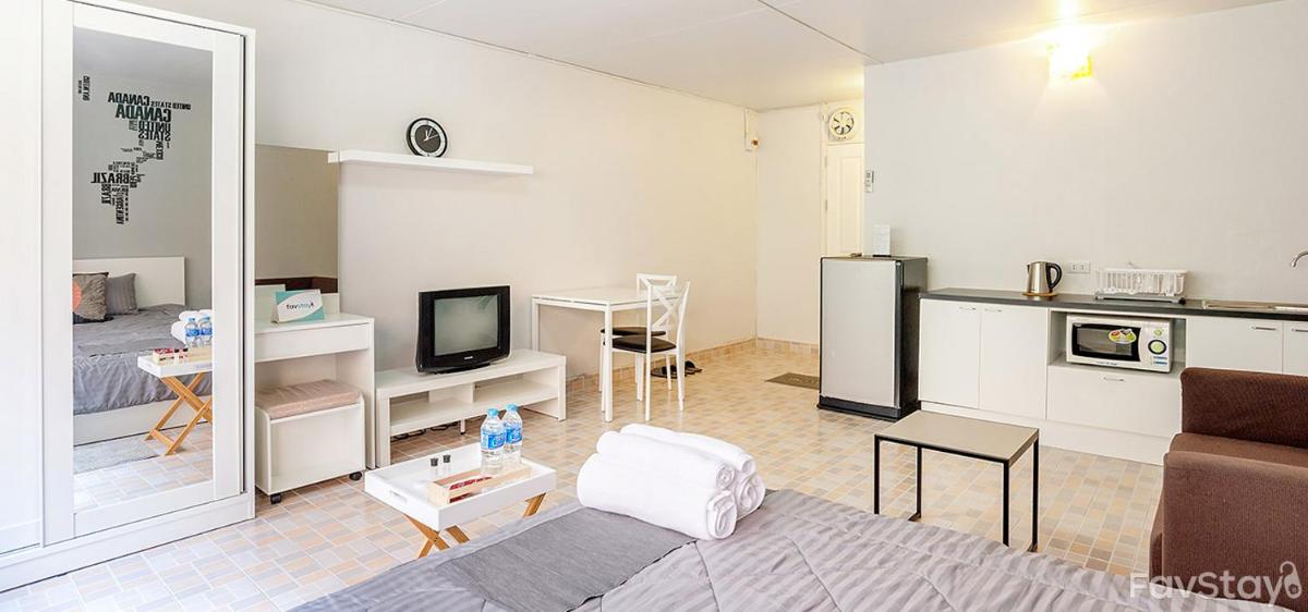 Popular Condo C5 IMPACT - Housity