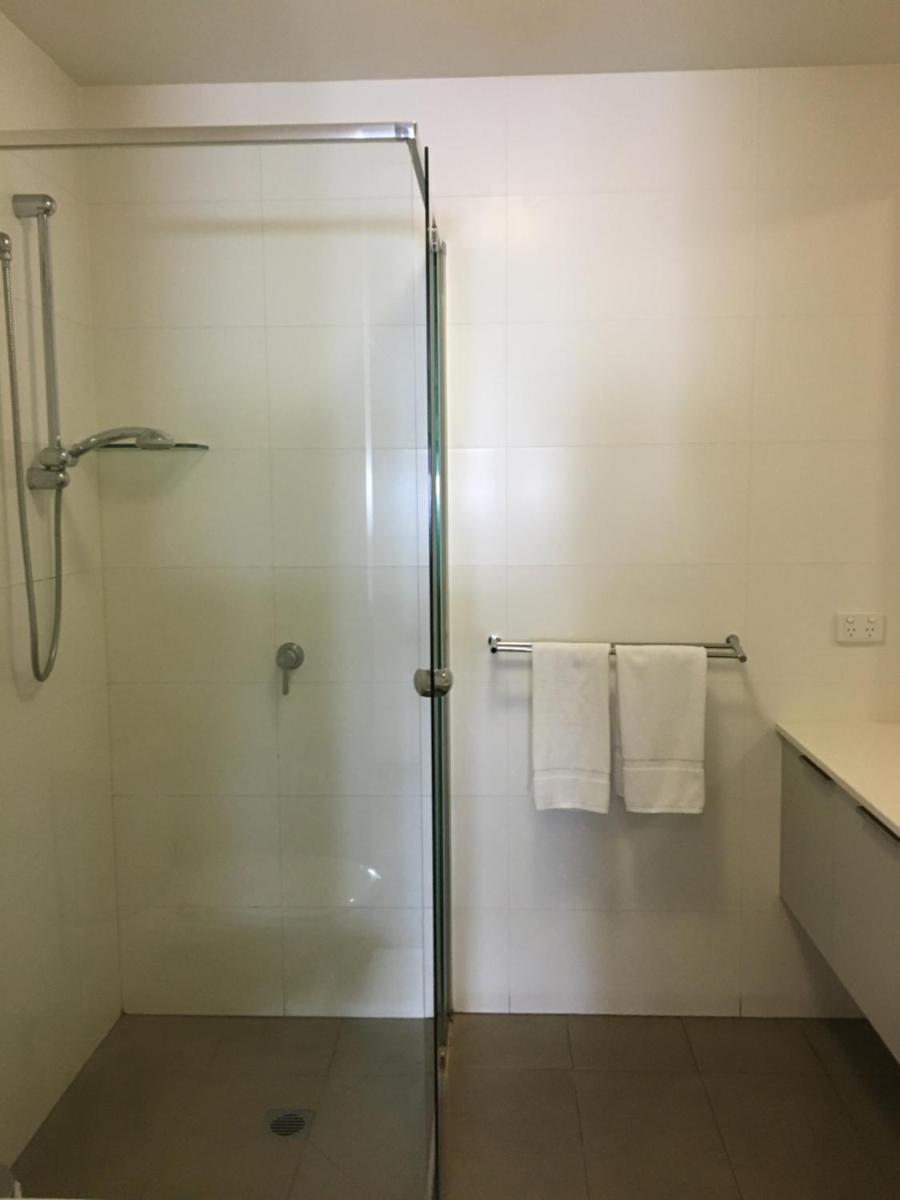 Best Western Plus The Tudor Box Hill - Housity