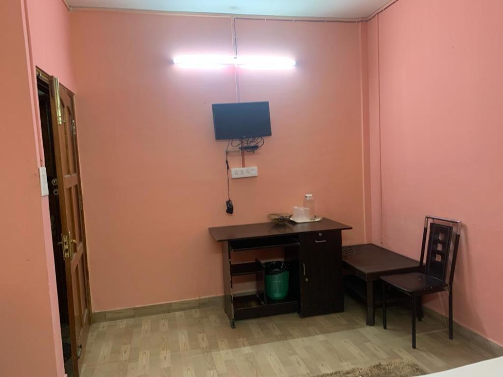 Guest House Inn Shillong - Housity
