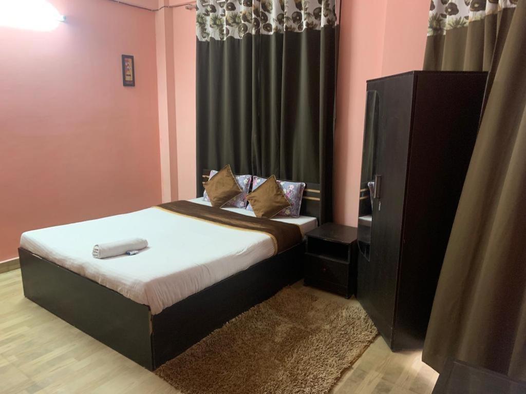 Guest House Inn Shillong - Housity