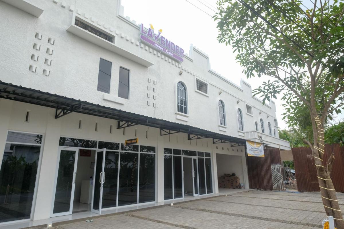 RedDoorz near Terminal Bus Purwokerto - Housity