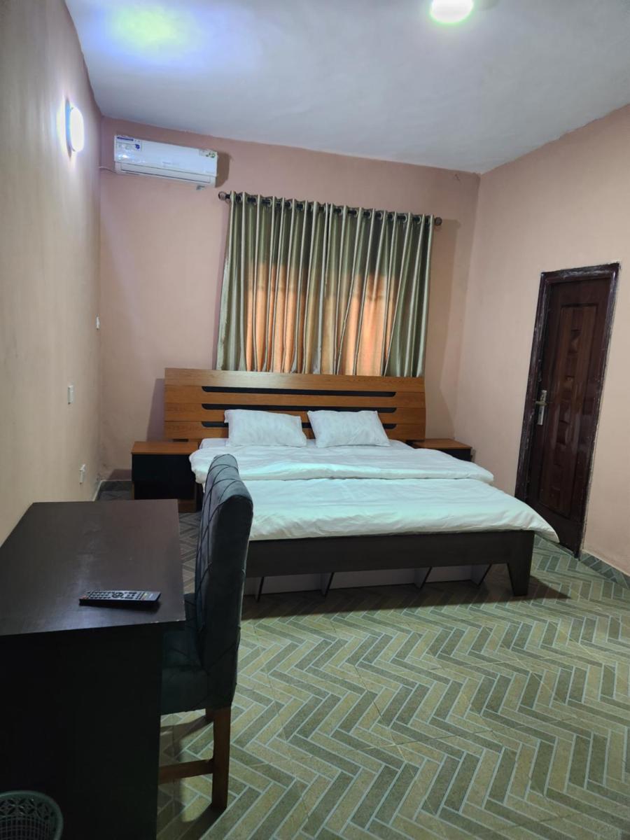 See Good Guest House Enimarire - Housity