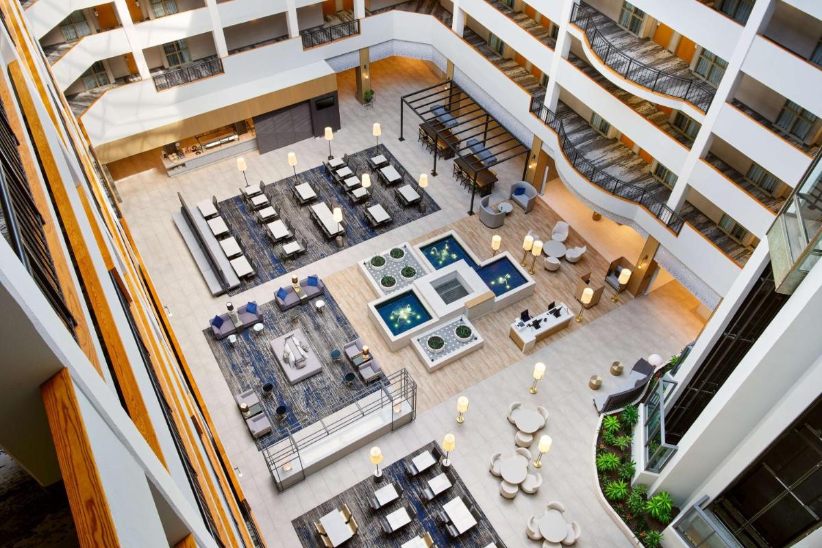Embassy Suites by Hilton Raleigh Durham Research Triangle - Housity
