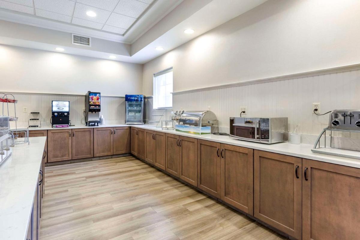 Comfort Suites Ocean City West - Housity
