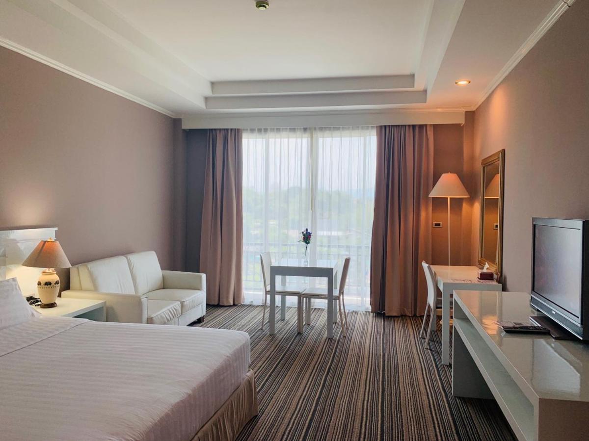 La Vie En Rose - SHA Plus - Housity