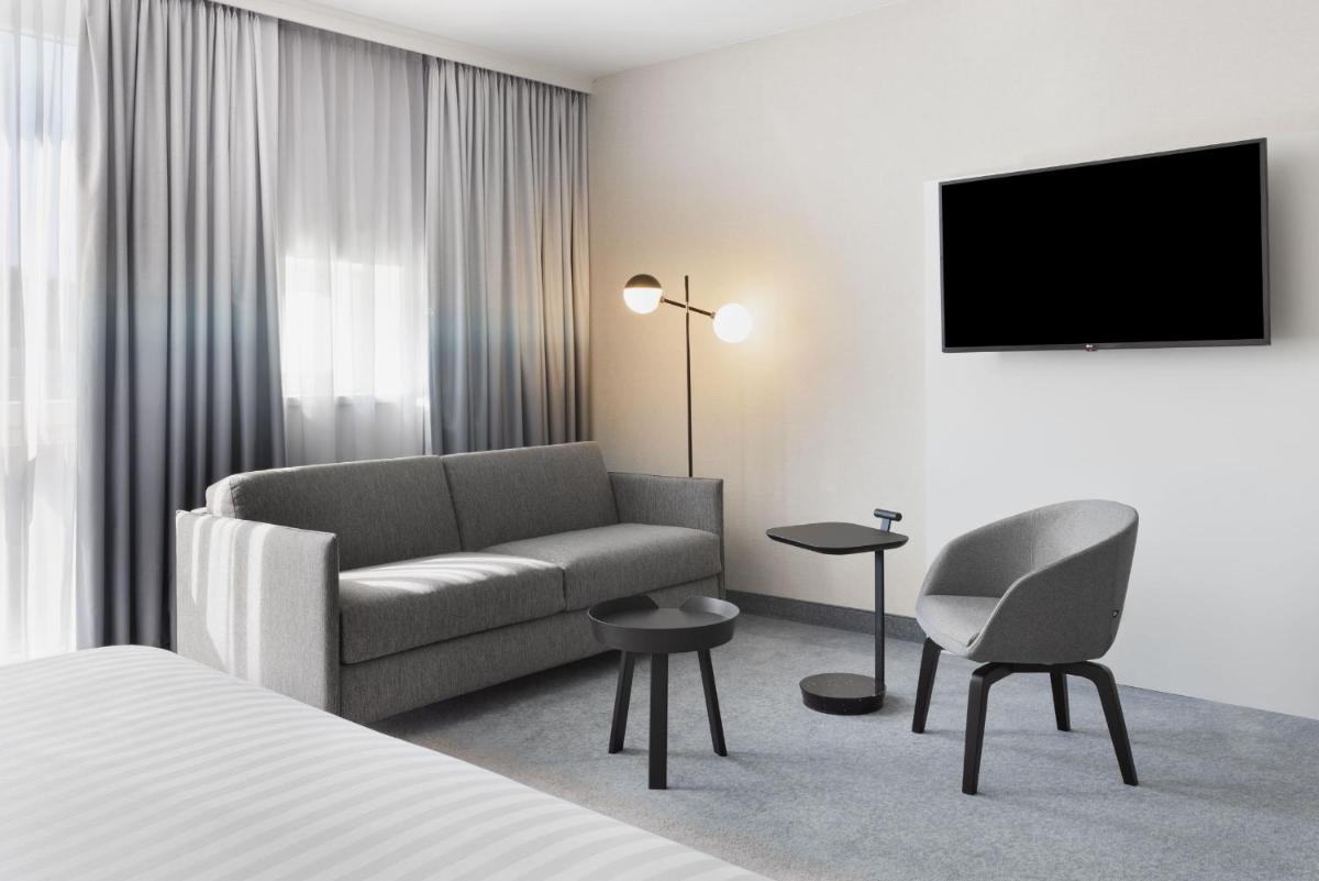 Courtyard by Marriott Basel - Housity