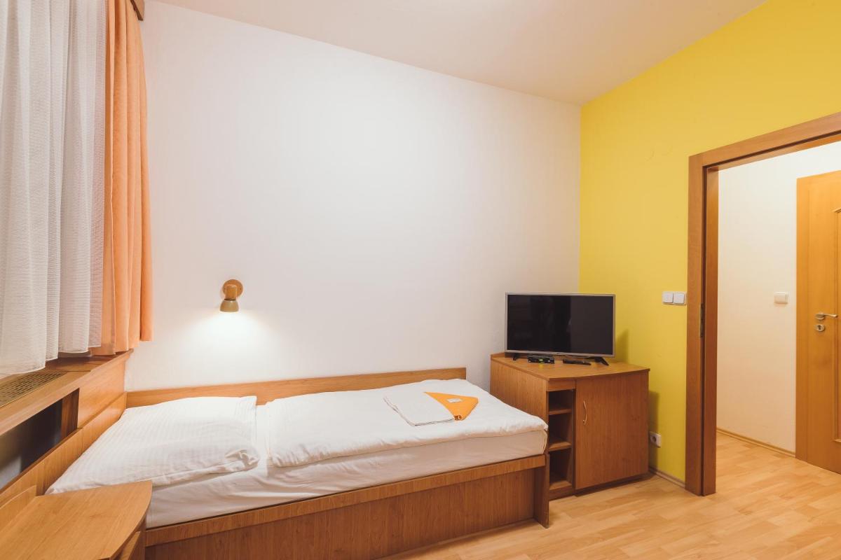 Hotel Annahof - Housity