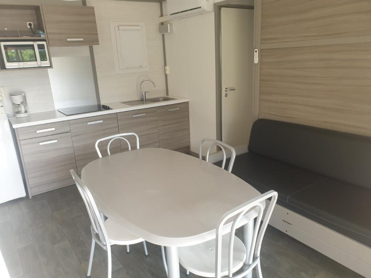 CAMPING MUNICIPAL LA SAPINETTE - Housity