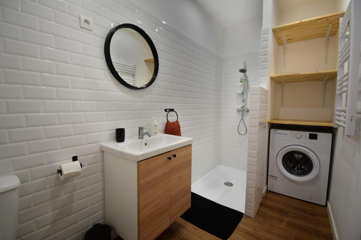 Appartement cosy à 50 m de la plage et du port - Housity