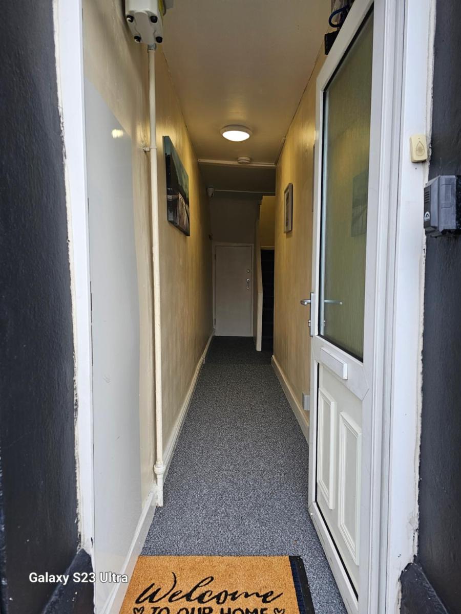 Comfort Rooms - Housity