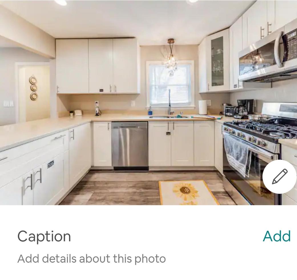 Entire House with Four Bedrooms, close to Downtown Minneapolis, UofM, Bank Stadium, - Housity
