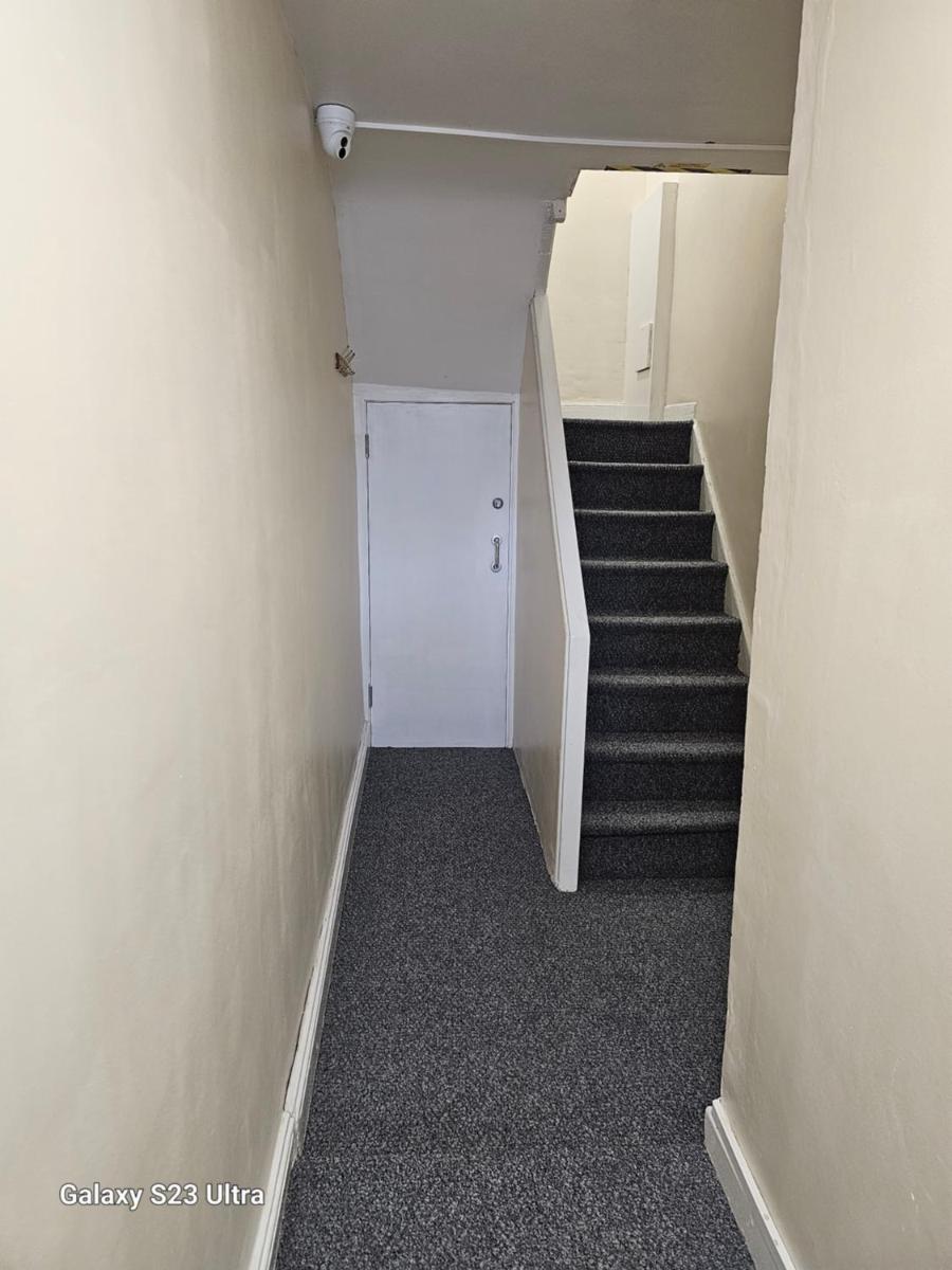 Comfort Rooms - Housity