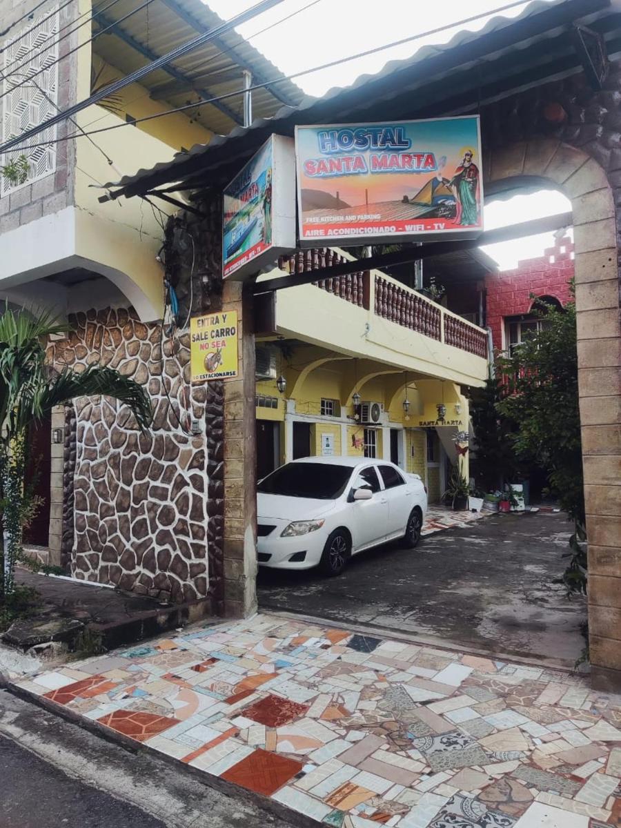 Hostal Santa Marta - Housity