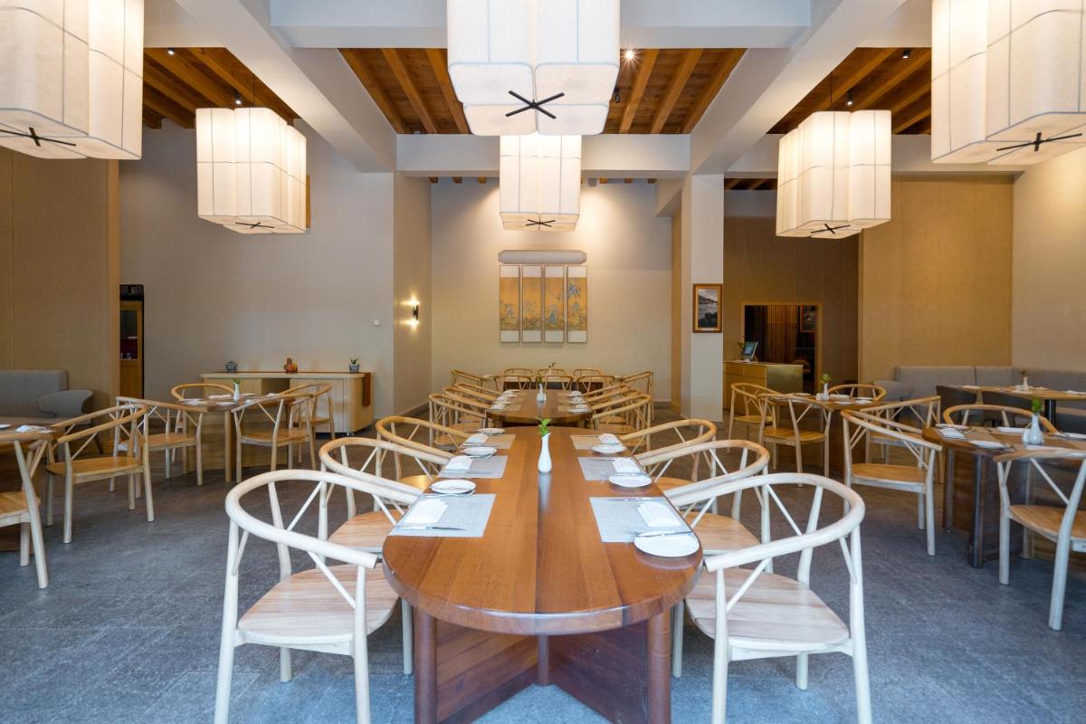 Zhiwa Ling Heritage Hotel - Housity