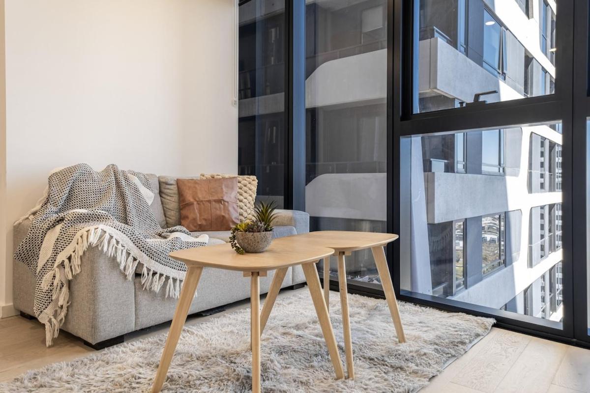 Inner City 1br1ba In Cbd Pool Gym Wi-fi - Housity