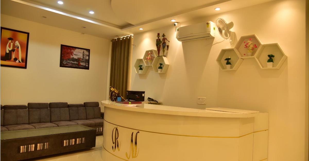 Suitetrails - Radha Madhav Hotel & Banquet