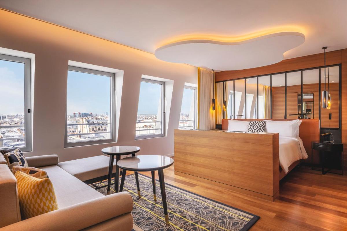 Coin salon dans l'établissement Renaissance Paris Republique Hotel & Spa
