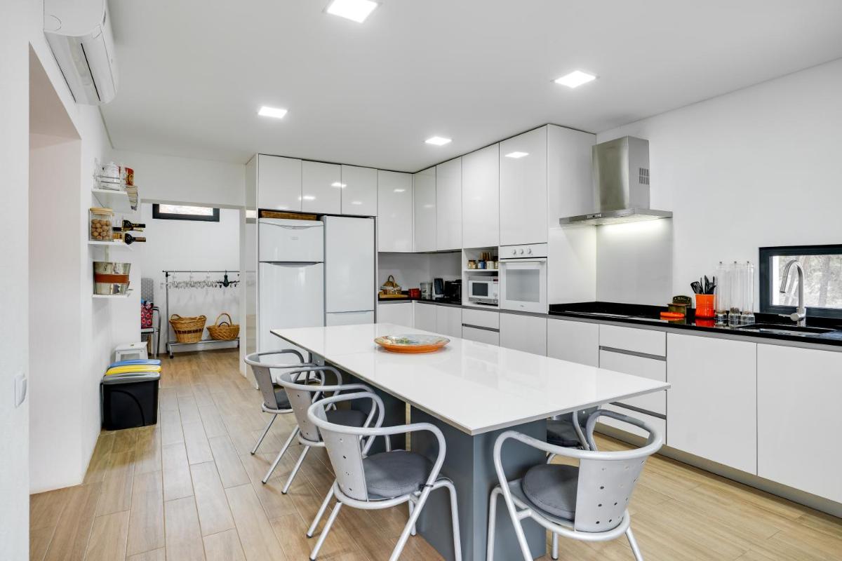 Made iN2 Creative Guest House - Housity