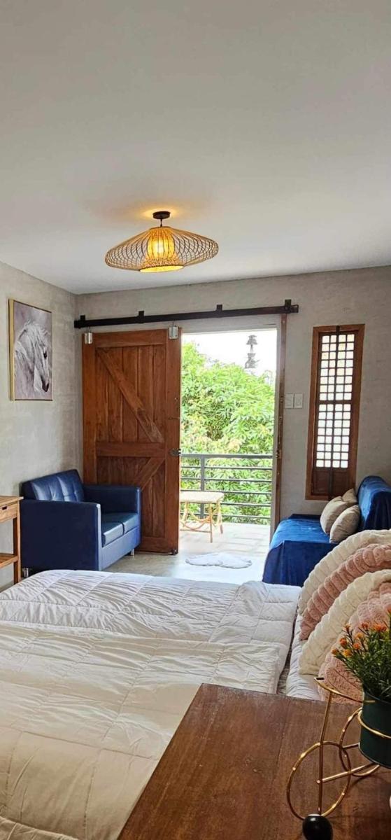 Kimberly's Place - Transient House Amadeo Cavite - Housity