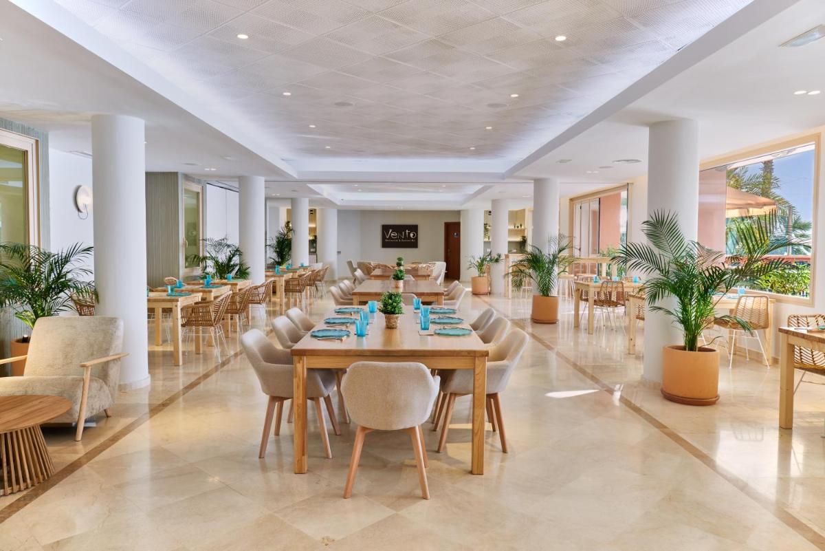Un restaurante o sitio para comer en Sunway Playa Golf & Spa Sitges
