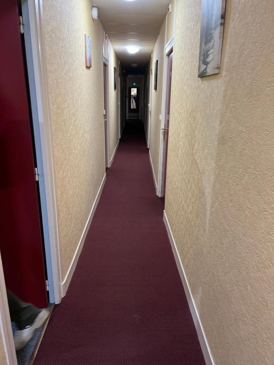 Logis Hotels - Le Saint Clément - Hotel Restaurant - Housity