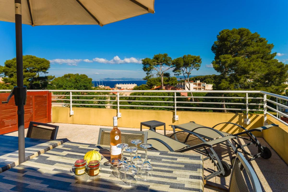 Balcon ou terrasse dans l'établissement Lagrange Vacances Les Terrasses des Embiez