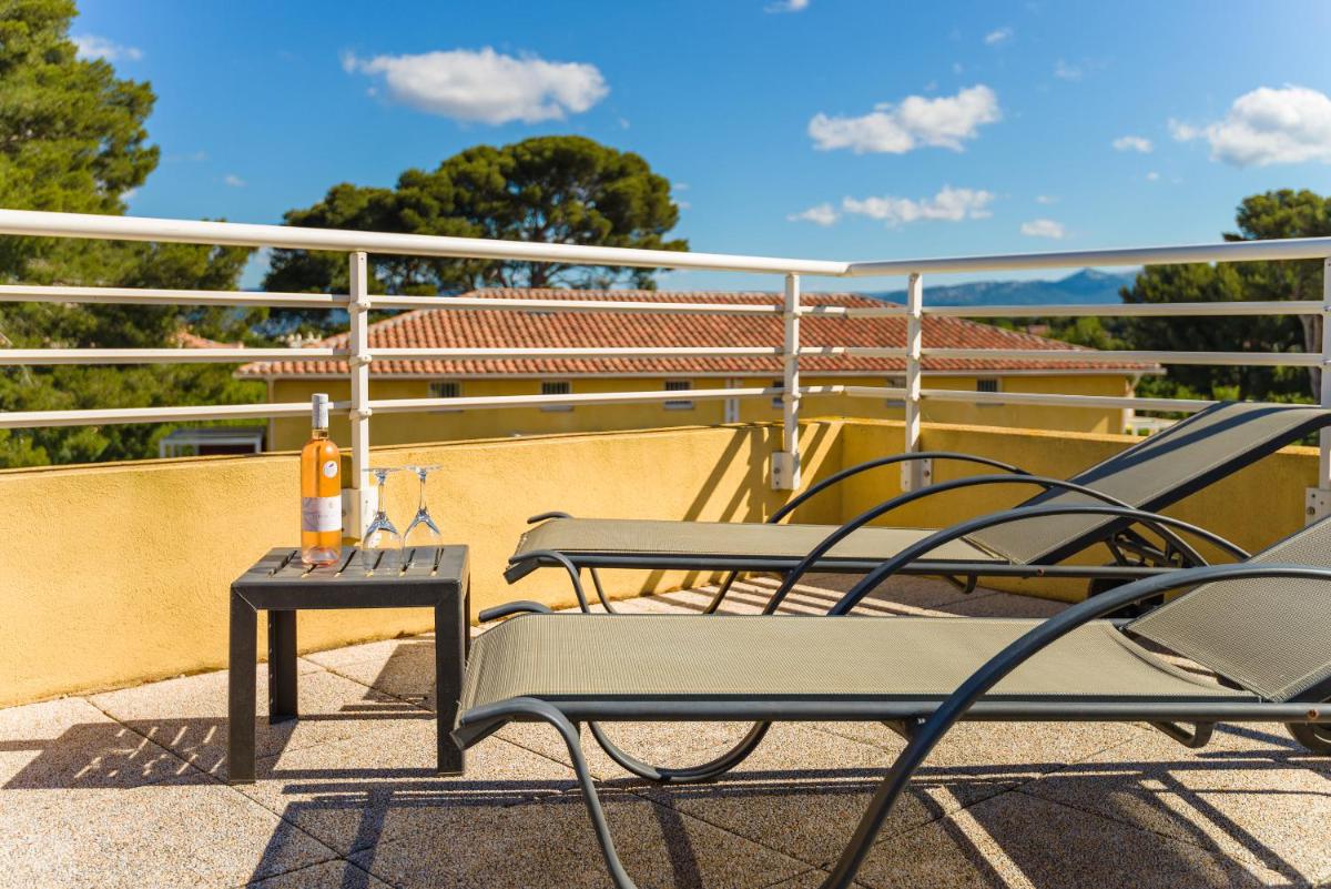 Balcon ou terrasse dans l'établissement Lagrange Vacances Les Terrasses des Embiez