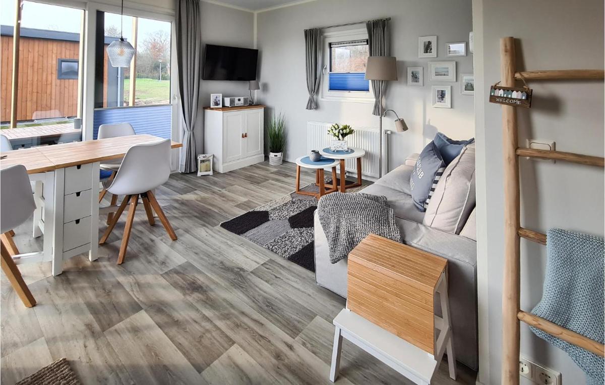 2 Bedroom Stunning Home In Süsel - Housity