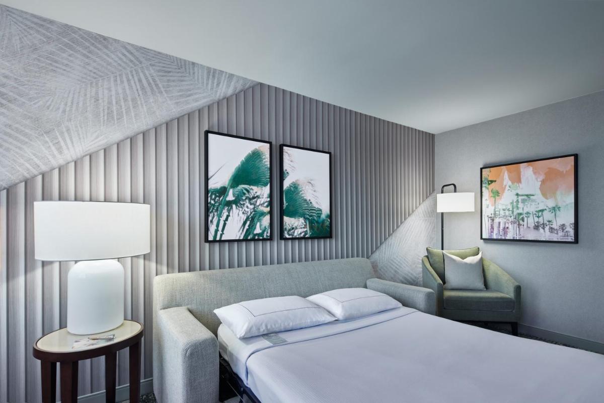 Hotel Fera Anaheim, a DoubleTree by Hilton Hotel - Hizvo