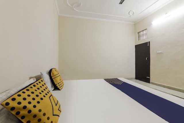 Hotel O Radhe Krishna Marriage Hall - Housity