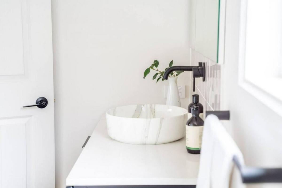 The Gardens- High-end Heritage Cottage in Ballarat - Housity