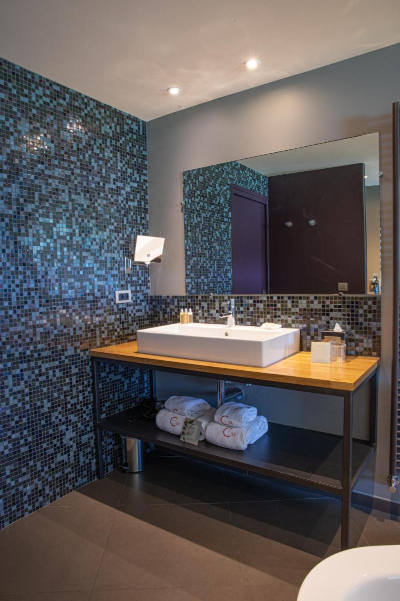 Salle de bains dans l'établissement Le Petit Létraz