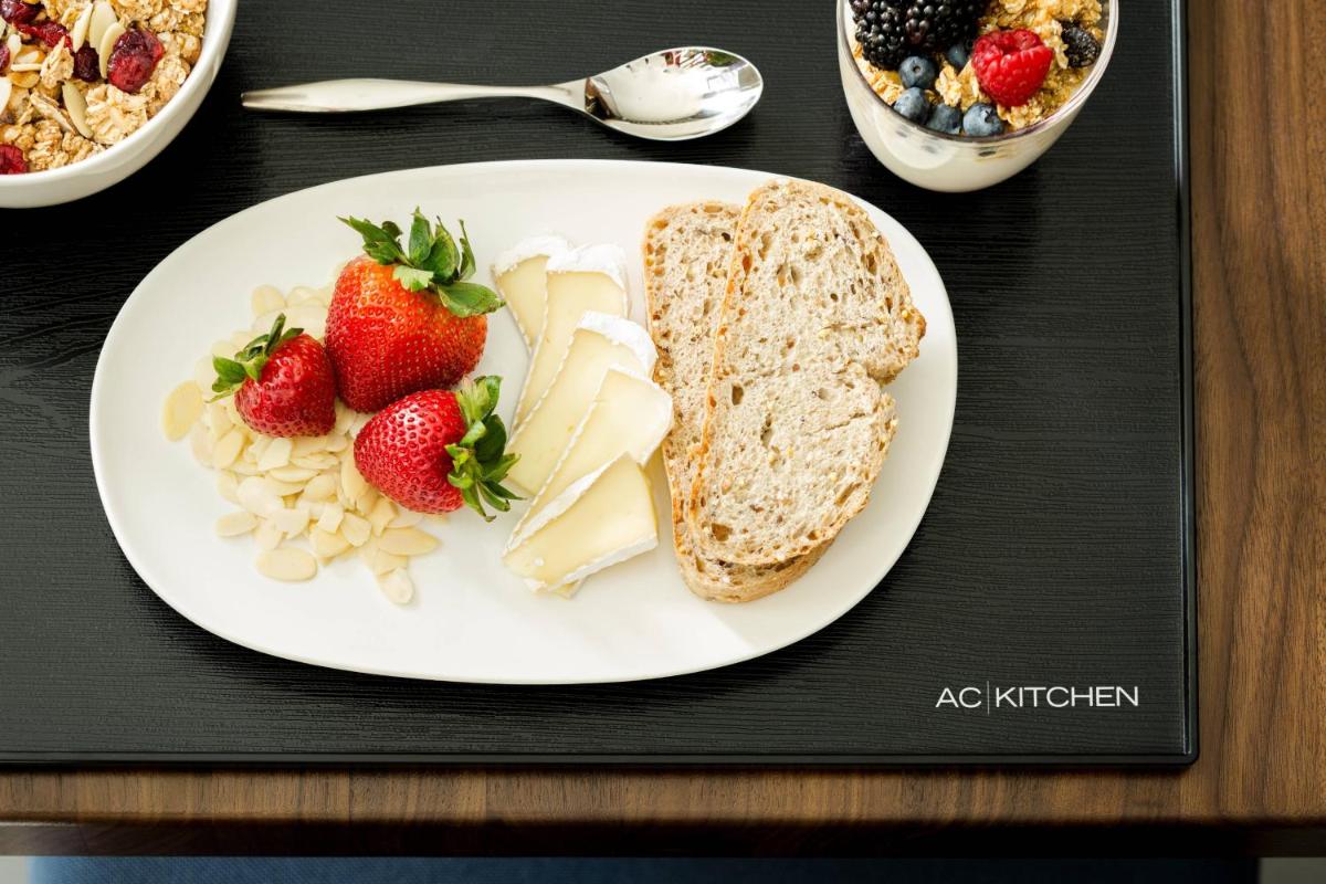 AC Hotel by Marriott Phoenix Tempe/Downtown - Housity