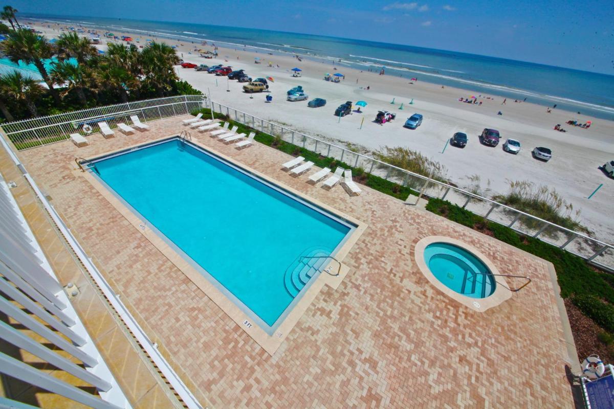 High End Luxury Malibu Condominium ~ Beachfront Balcony Overlooking Pool Spa ~ MB302 - Housity