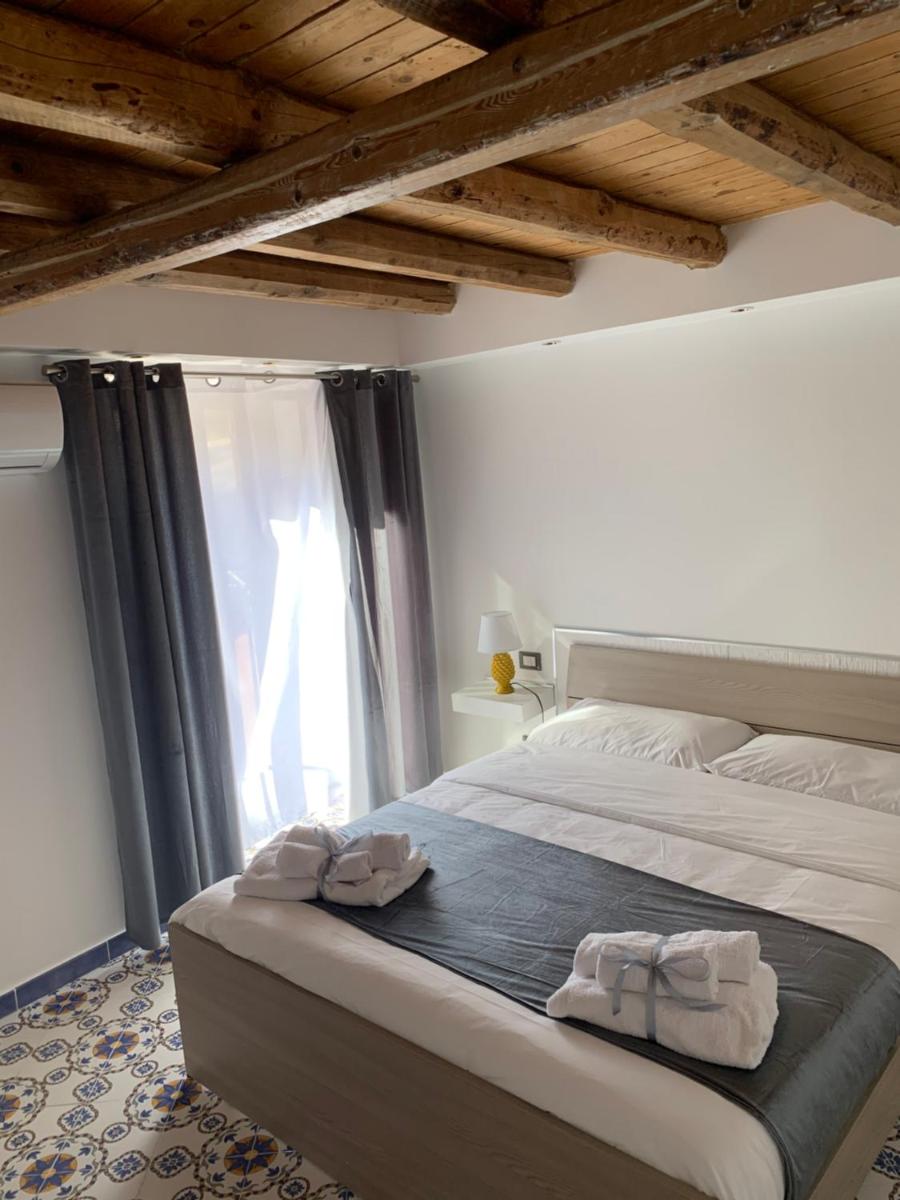 Suitetrails - BALLARÒ ROOM'S