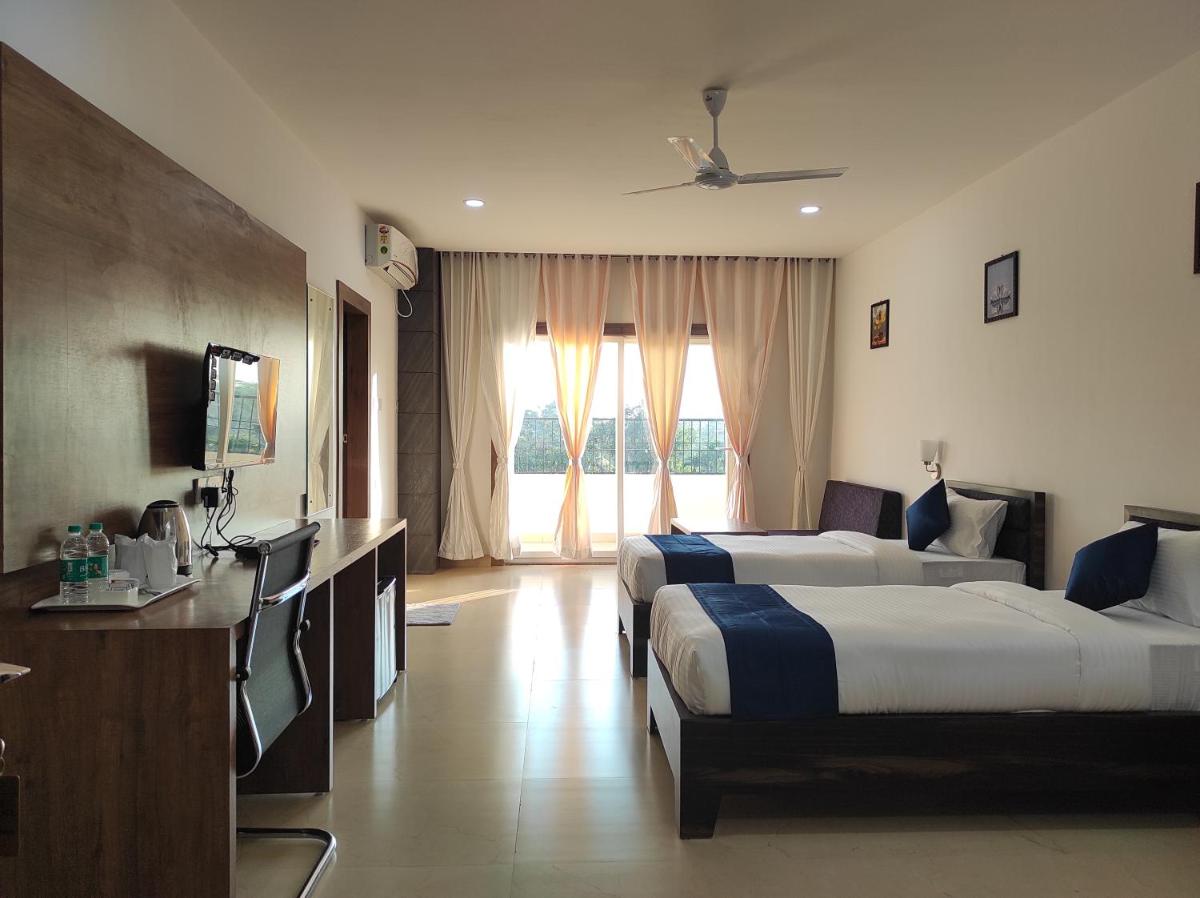 Hotel A G Palace - Housity