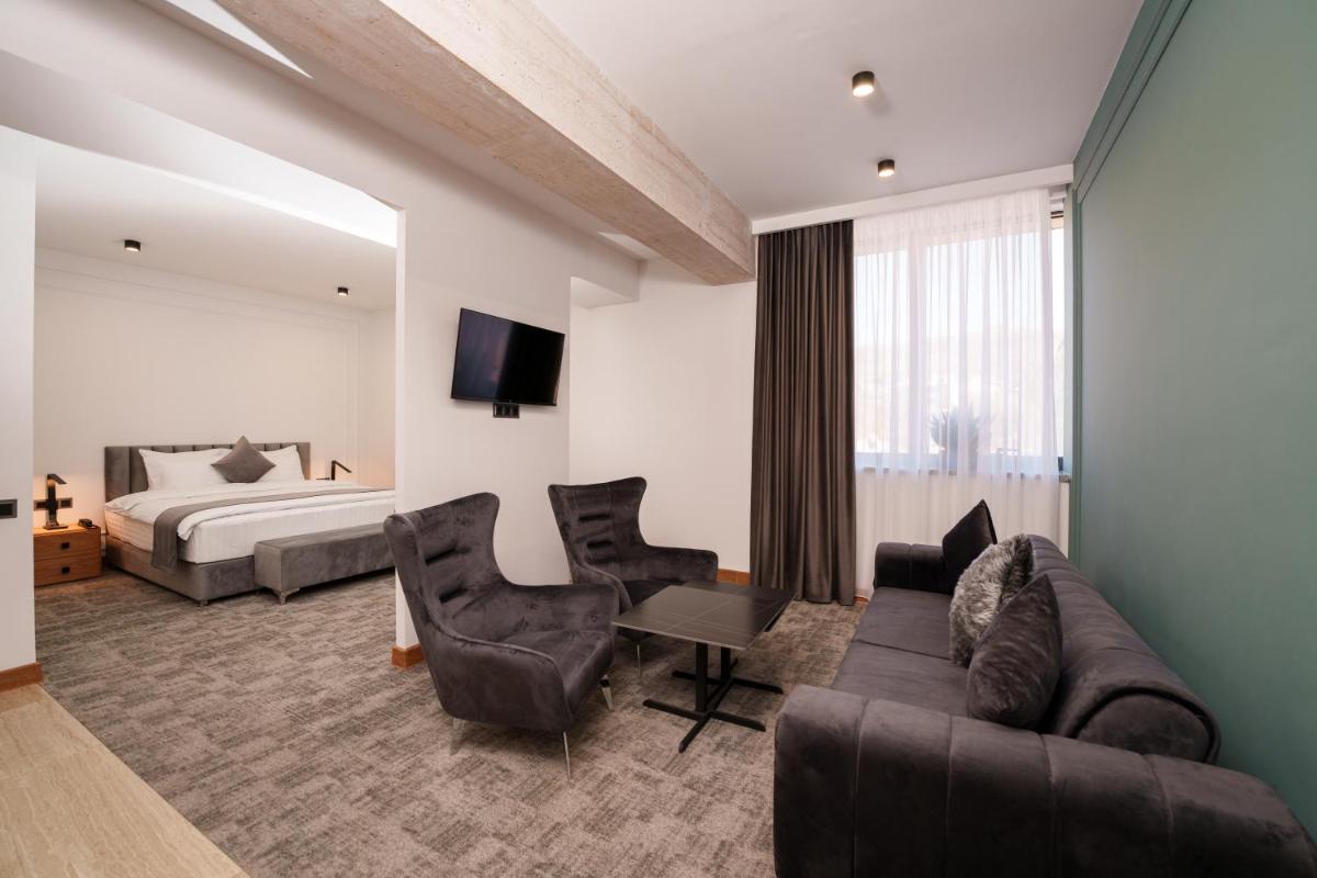 Suitetrails - Revive Boutique Hotel