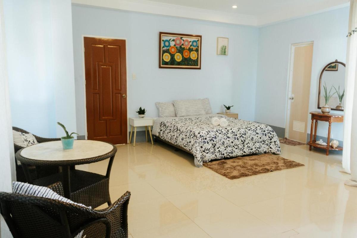 Marina Breeze Resort - Housity