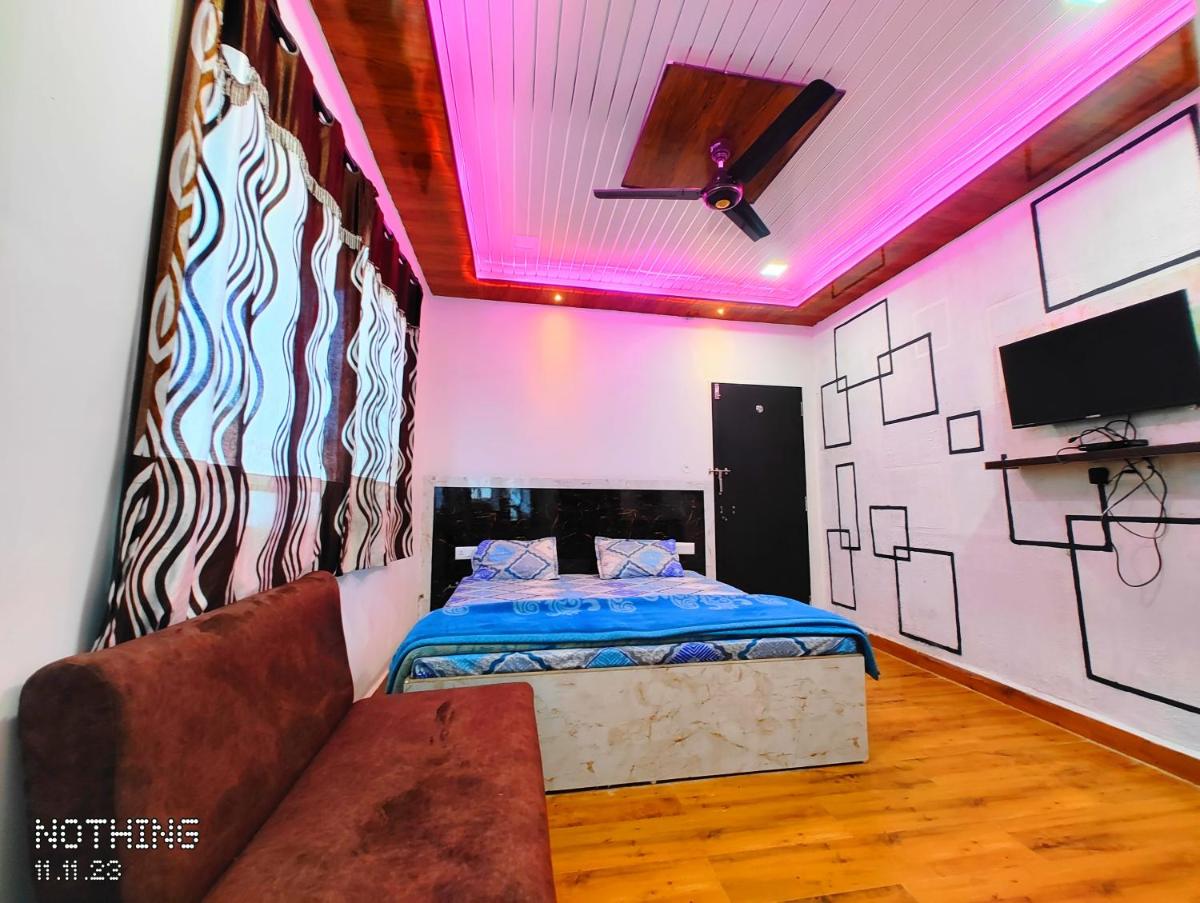 Hotel Unnat Shree. - Housity