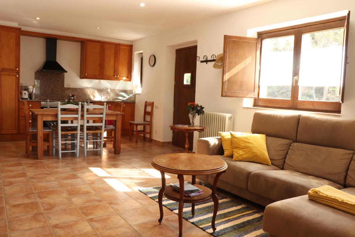 Mas Cal Gira - Housity