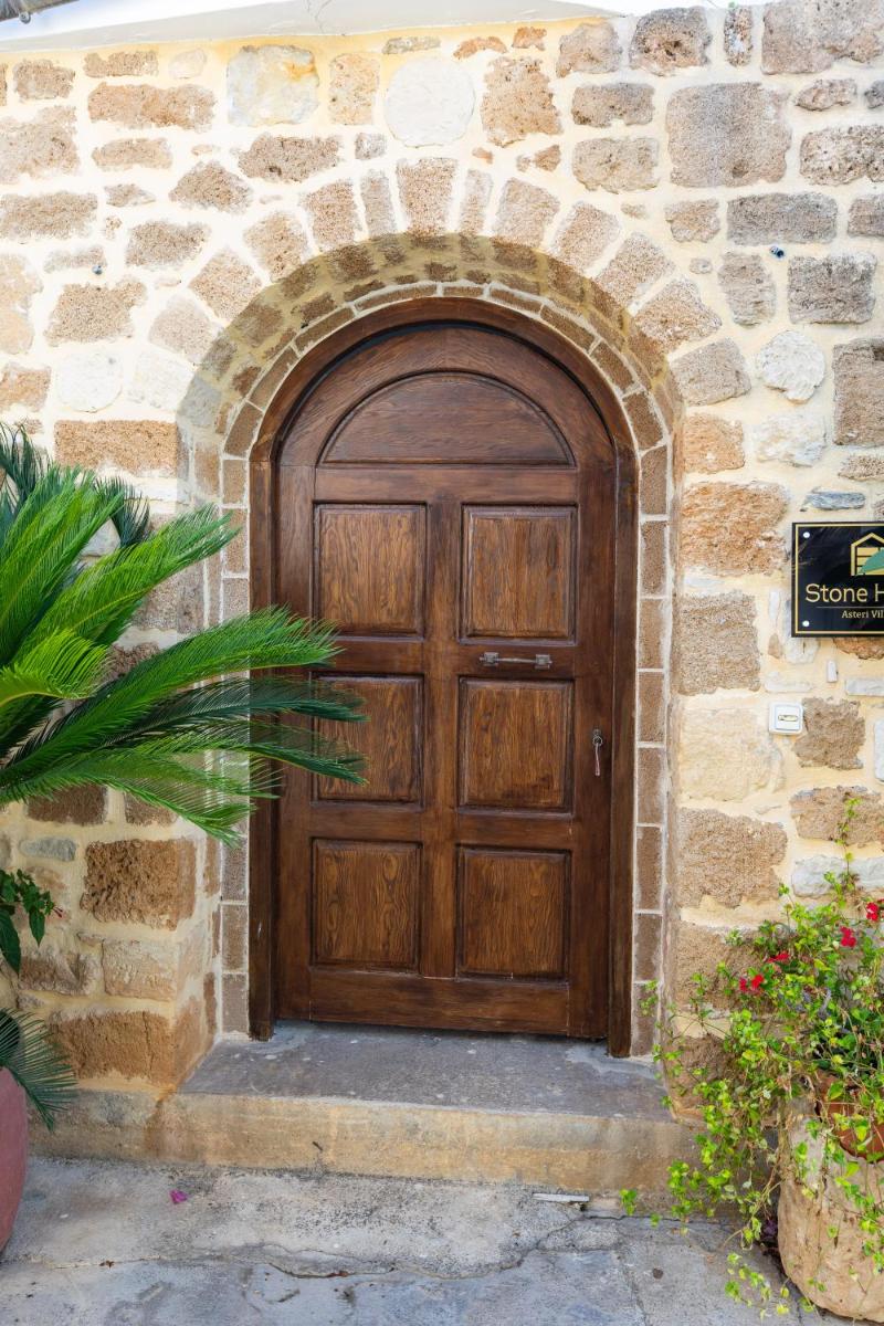 Stone House - Housity