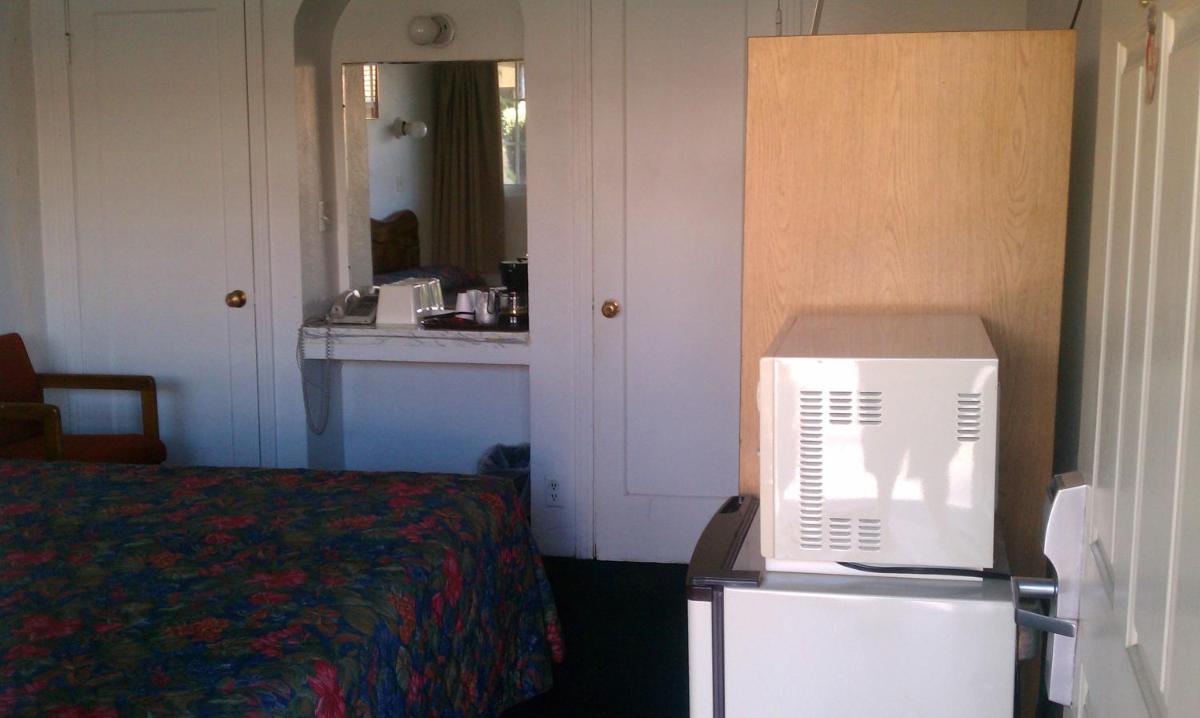 San Joaquin Motel - Housity