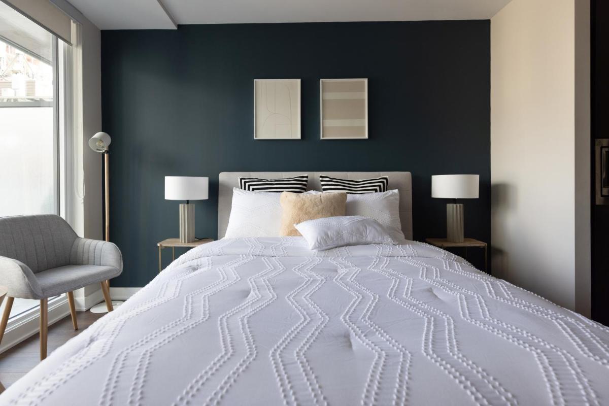 A Lovely Cozy Suite / Entertainment District - Housity