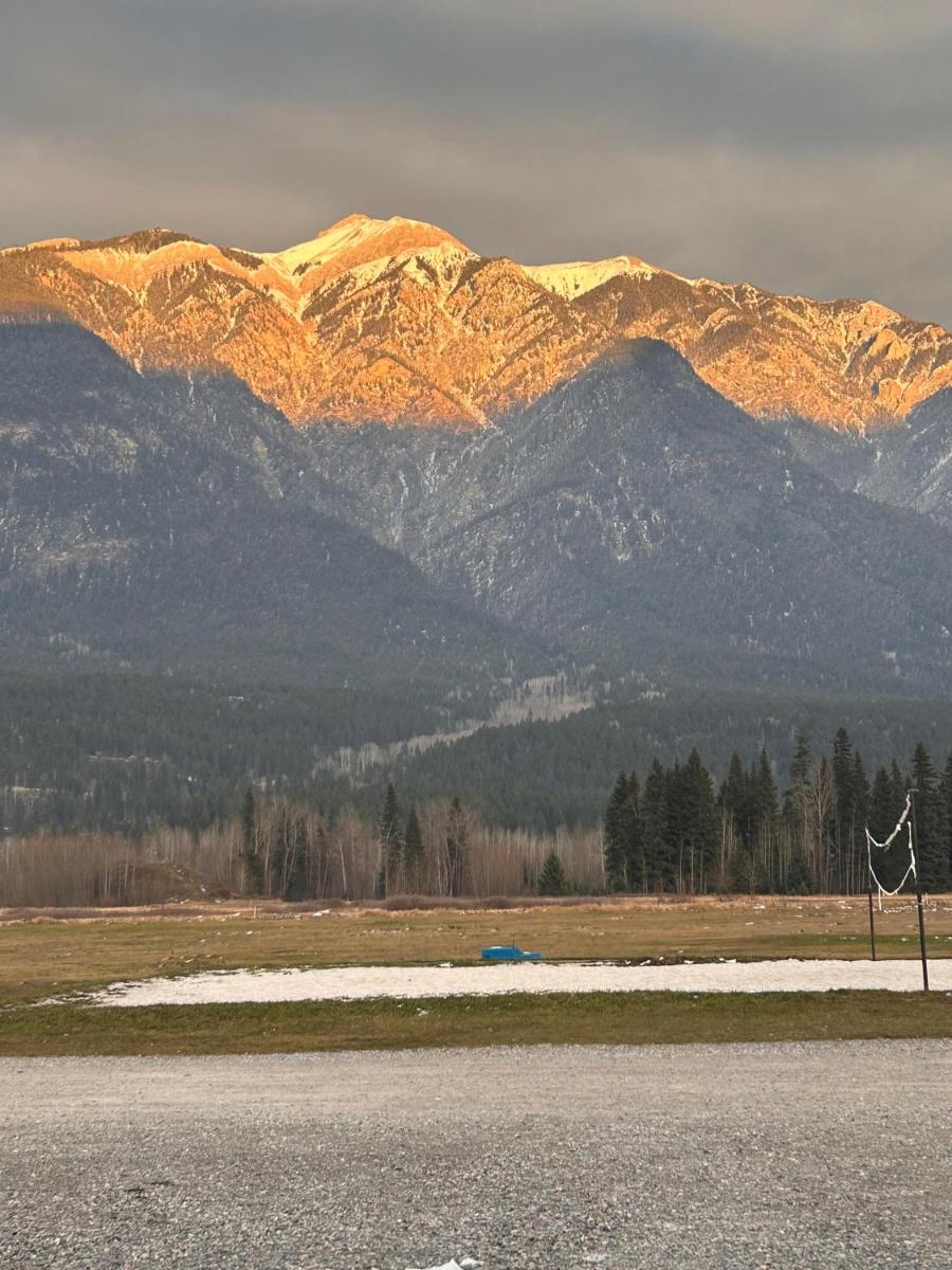 Mountain Magic - Housity