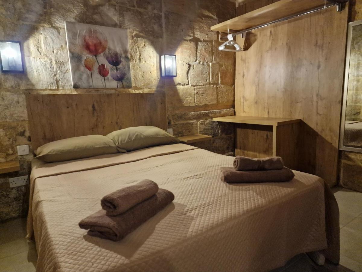 Renovated 16th Century House in Valletta - Housity